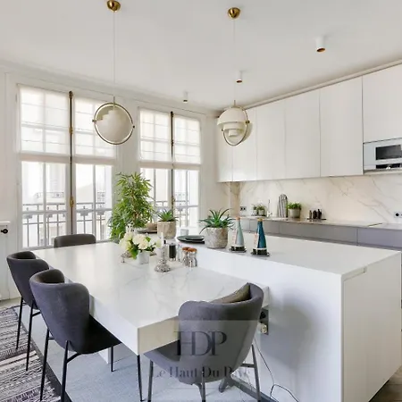 Duplex Trocadero, 4 Chambres, 300m2 *